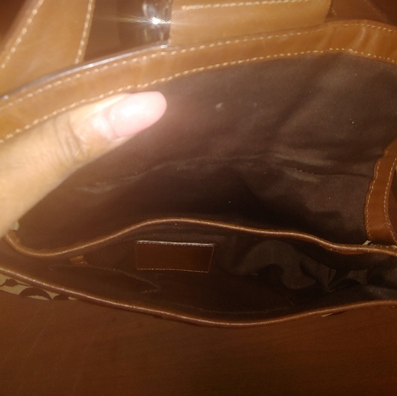 Like New Authentic Coach Purse - Picture 6 of 7